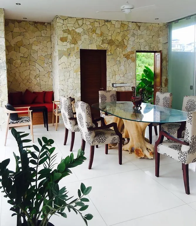 New Kuta Golf / Ocean Villa Uluwatu  Indonesia